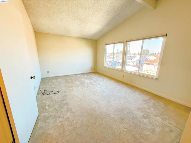 Image 10 of 23 For 710 Fountainhead Dr