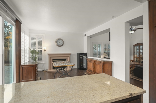 Image 11 of 34 For 415 Orchard View Ave