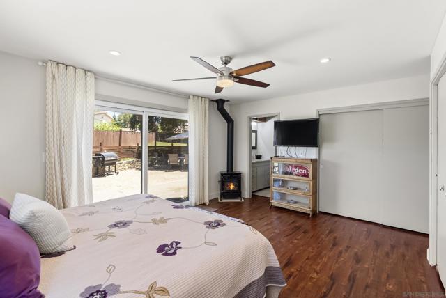 2824 Scenic View Rd, Alpine CA: https://media.crmls.org/mediaz/db94224f-bd7a-4662-8ef9-199053e4dbca.jpg