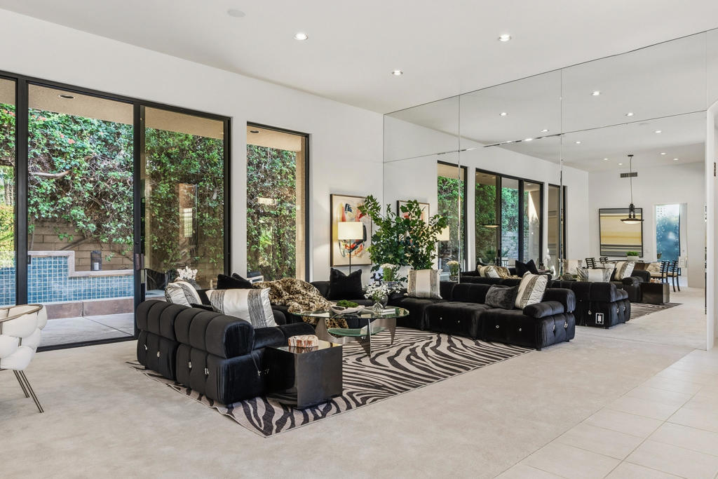 MLS #219138966DA image #2