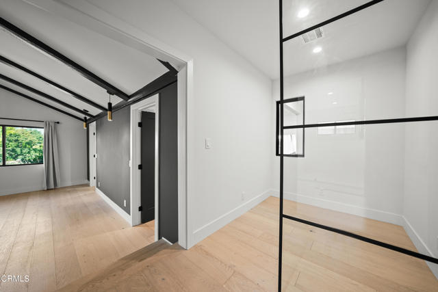 9518 Forbes Avenue, Northridge CA: https://media.crmls.org/mediaz/db948976-7462-4c48-ba70-a3baaa814593.jpg
