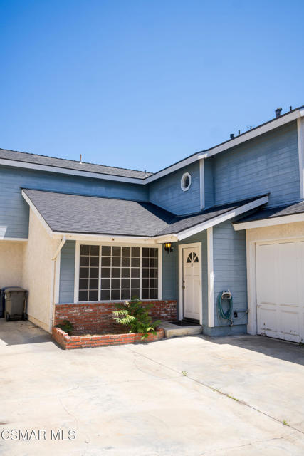 2517 Harriman Lane, Redondo Beach CA: https://media.crmls.org/mediaz/db949a77-d310-4ed9-a6ec-d7f6e5a1aa0c.jpg