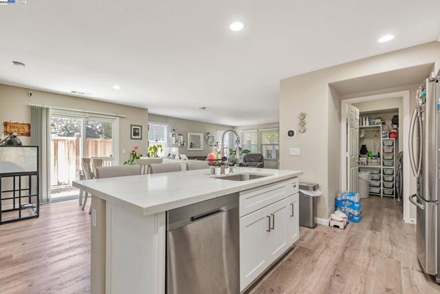 208 Jupiter Ct., Pittsburg CA: https://media.crmls.org/mediaz/db94c8da-06fc-43a1-8300-76ca3fa962a1.jpg