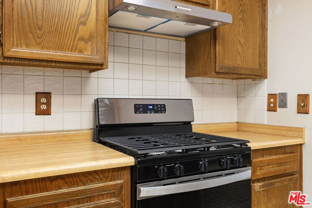 455 Bancroft - photo 13