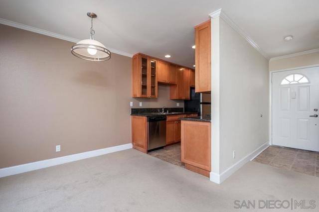 Image 7 of 25 For 8529 Villa La Jolla Dr  G