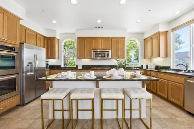 10511 Monterey Ridge Drive, San Diego CA: https://media.crmls.org/mediaz/db97c6cc-68ed-41d0-bc51-35daa2a9a57d.jpg