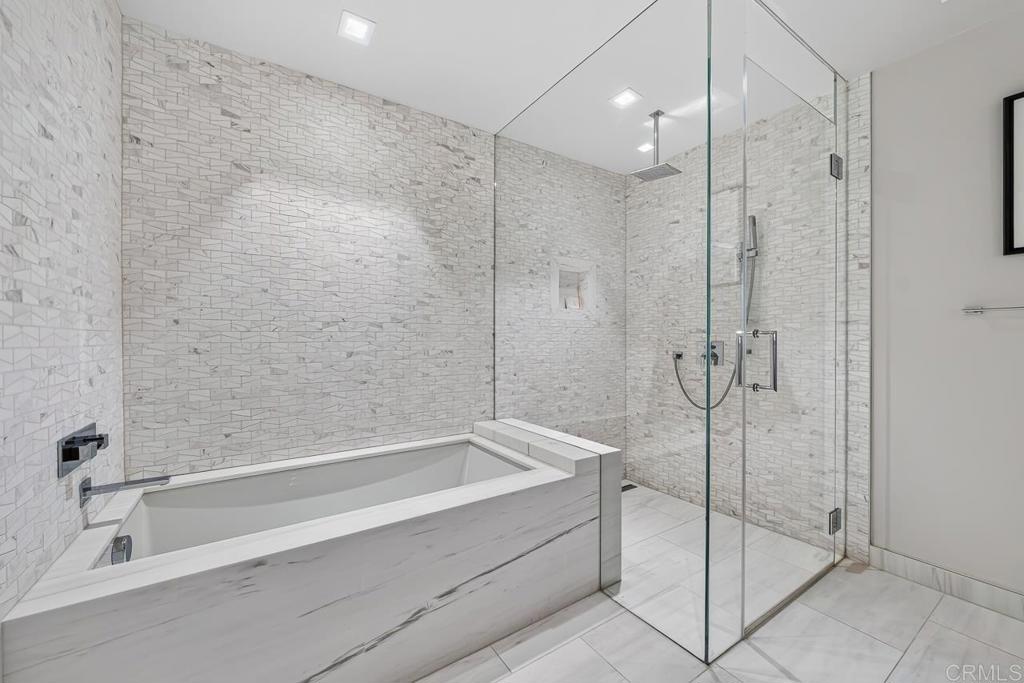 888 E Street - photo 20