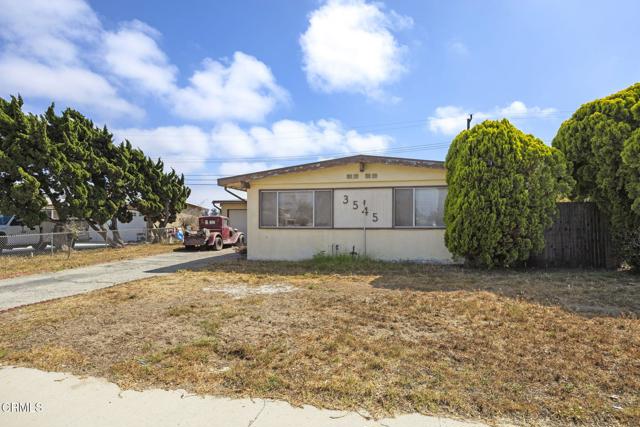 3545 Sutter Drive, Oxnard CA: https://media.crmls.org/mediaz/db98883a-e450-48dd-81e9-35ce235a4fbf.jpg