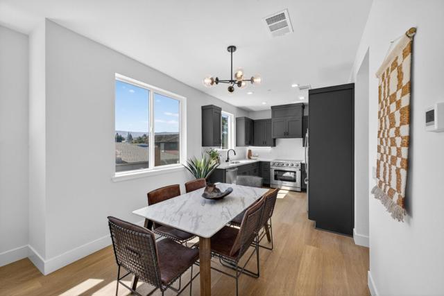 955 Woodside Road, Redwood City CA: https://media.crmls.org/mediaz/db9920c0-410e-4b75-99d9-ae4fb5459daa.jpg