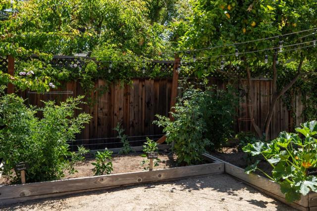 481 San Luis Avenue, Los Altos CA: https://media.crmls.org/mediaz/db9928a5-8730-4b68-9440-cde3ade3fab3.jpg