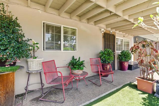 109 Dumbarton Avenue, Redwood City CA: https://media.crmls.org/mediaz/db99a94a-15aa-4026-af86-5c2dd65a3006.jpg