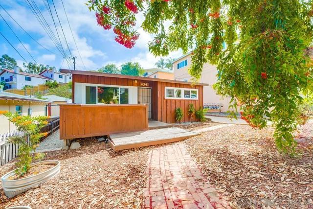 4341 43 Banning St, San Diego CA: https://media.crmls.org/mediaz/db99cdeb-21db-45e1-ad02-23a5c7a03968.jpg