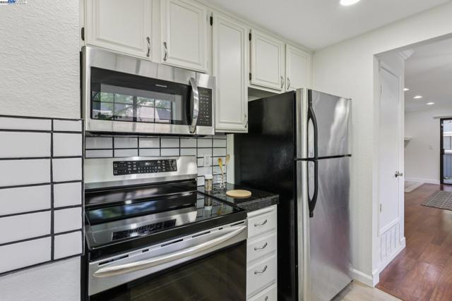 34671 Agree Ter, Fremont CA: https://media.crmls.org/mediaz/db9a8838-3cd7-4065-b821-dcca3d41fd8a.jpg