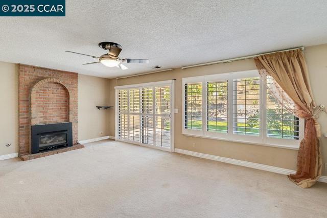 987 Morello Ave, Martinez CA: https://media.crmls.org/mediaz/db9b38a1-5db9-4938-9ed4-ee72585bd82d.jpg