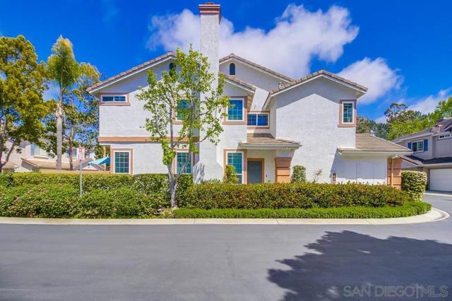 13554 Jadestone Way, San Diego CA: https://media.crmls.org/mediaz/db9b5634-9f34-4b45-9747-81e7121b1c5d.jpg