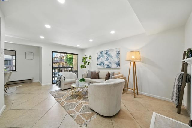 1116 Brewster Ave, Redwood City CA: https://media.crmls.org/mediaz/db9b856f-8ac3-4522-b465-8b608e8a028d.jpg