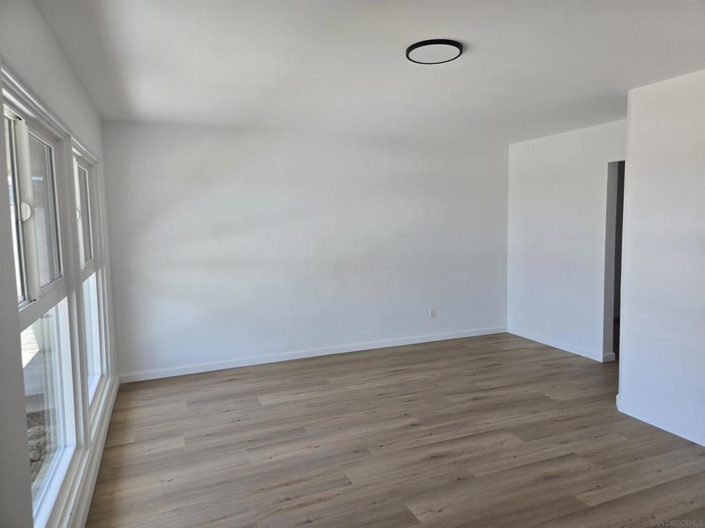 3133 54th St - photo 4