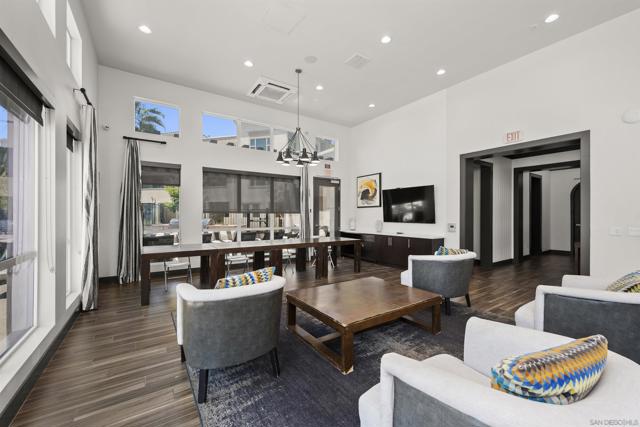 5506 Sandcliff Ln, San Diego CA: https://media.crmls.org/mediaz/db9e73b2-9f7d-4eb0-89c9-0f85a5cf56a0.jpg