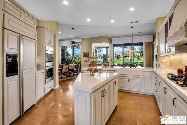 76434 Via Uzzano, Indian Wells CA: https://media.crmls.org/mediaz/db9f335e-6b89-48f3-b2d5-ef16c9d5526b.jpg