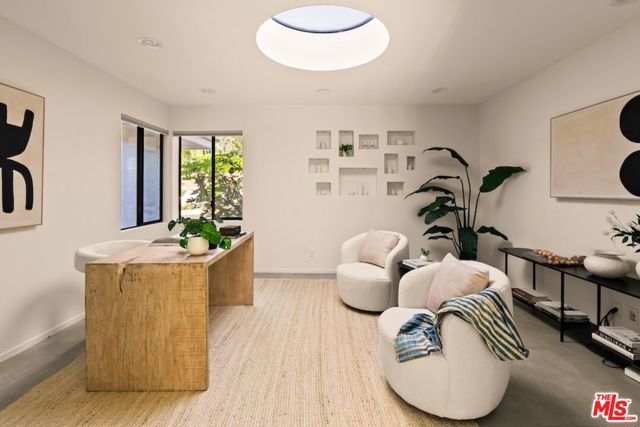 4841 Swinton Avenue, Encino CA: https://media.crmls.org/mediaz/db9f52e8-3b51-4991-aba7-fecbb785be2d.jpg