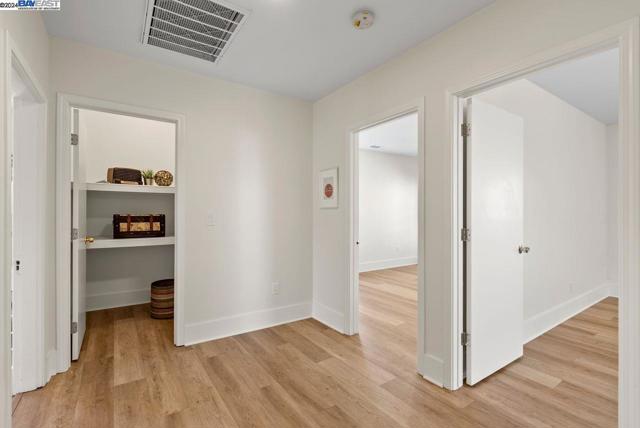Image 33 of 46 For 1206 23rd Street