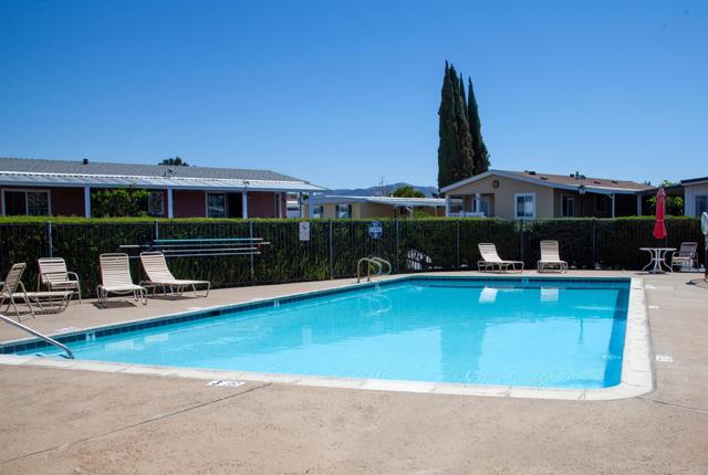 11851 Riverside Dr, Lakeside CA: https://media.crmls.org/mediaz/db9fbb5a-2fdb-4883-bafc-391df98cf797.jpg
