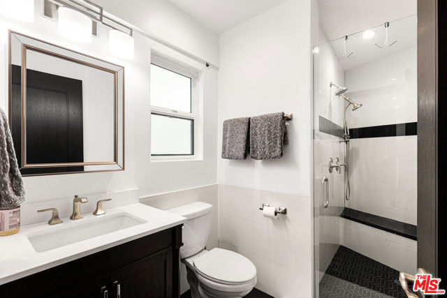 330 Kempton Road, Glendale CA: https://media.crmls.org/mediaz/dba013ba-7906-4fe5-b4d1-165212c7cfcb.jpg