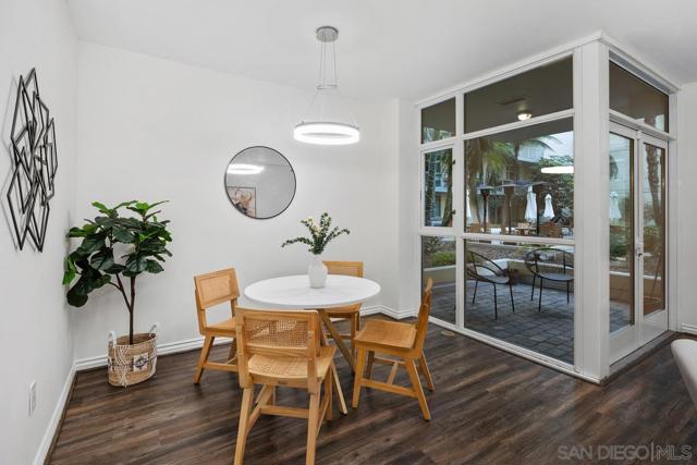 850 Beech St, San Diego CA: https://media.crmls.org/mediaz/dba075a7-0e18-4130-9b67-036bfb4a65ac.jpg