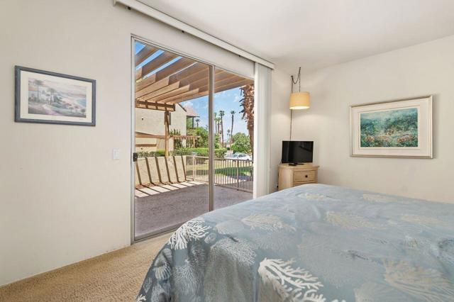 78125 Cabrillo Lane, Indian Wells CA: https://media.crmls.org/mediaz/dba0ee25-5105-4249-86d2-80b455d81e8a.jpg