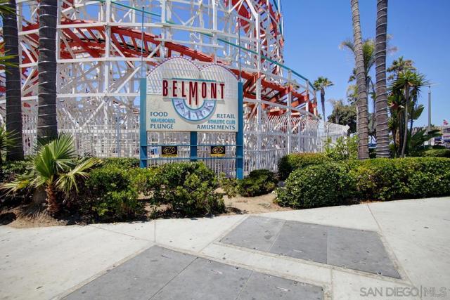 819 Kennebeck Ct, San Diego CA: https://media.crmls.org/mediaz/dba2a98c-8eb3-464e-a4cb-b954e39a6199.jpg