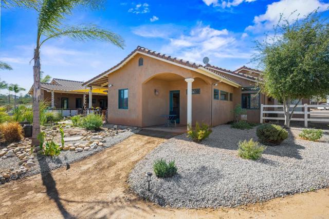 15636 Sage Hill Drive, Ramona CA: https://media.crmls.org/mediaz/dba494a4-9aa0-45ab-ba37-acbe8b14961c.jpg