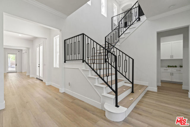 Image 6 of 52 For 8639 Edelweiss Drive