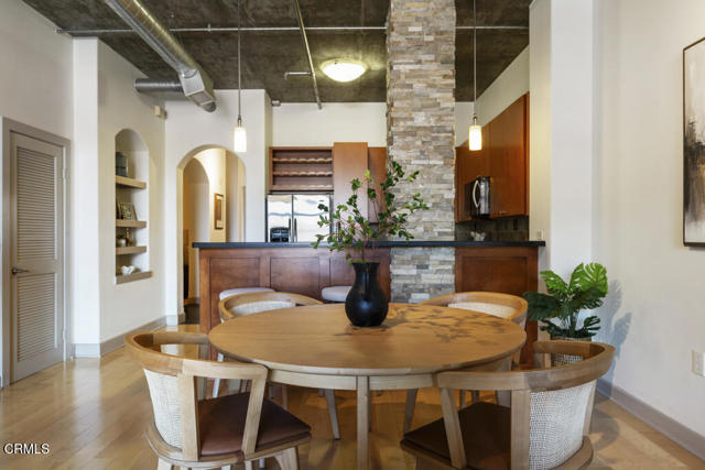 Detail Gallery Image 17 of 49 For 840 E Green St #217,  Pasadena,  CA 91101 - 2 Beds | 2 Baths