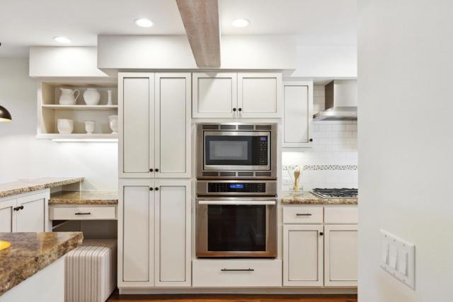 9583 Redwood Court, Carmel CA: https://media.crmls.org/mediaz/dba5be58-8563-4a2c-ae76-c86cc74c9f02.jpg