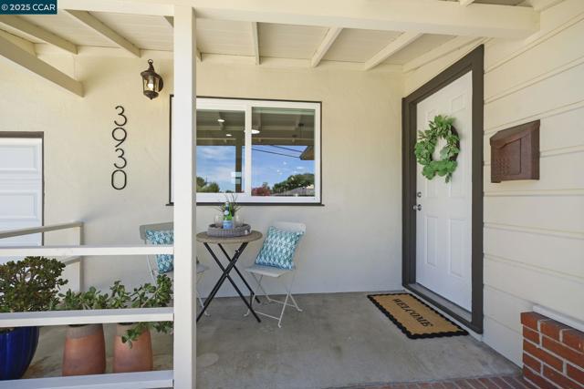 3930 Cottonwood Drive, Concord CA: https://media.crmls.org/mediaz/dba69e96-27aa-490d-9bb0-ff5a399e469a.jpg
