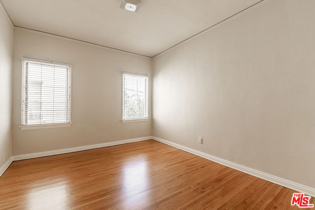 6101 Alcott Street, Los Angeles CA: https://media.crmls.org/mediaz/dba74527-8923-47ef-b9a7-da78b78967ee.jpg