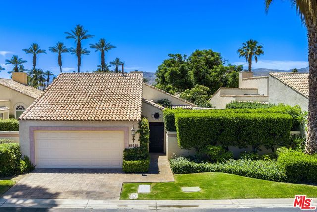 69385 Avenida De Las Montanas, Cathedral City CA: https://media.crmls.org/mediaz/dba97f76-90ed-44c6-bc18-afcb76e20cc3.jpg