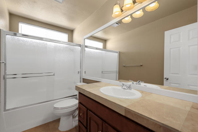 37596 Colebridge Street, Palm Desert CA: https://media.crmls.org/mediaz/dba98aae-1c6f-4cb5-a132-a2d462c6207b.jpg