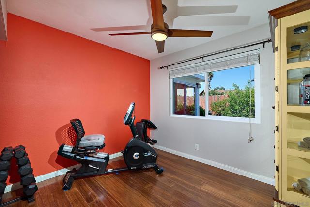 12835 Reo Real Dr, Poway CA: https://media.crmls.org/mediaz/dba995fe-4c20-4be9-9352-049909249c4c.jpg