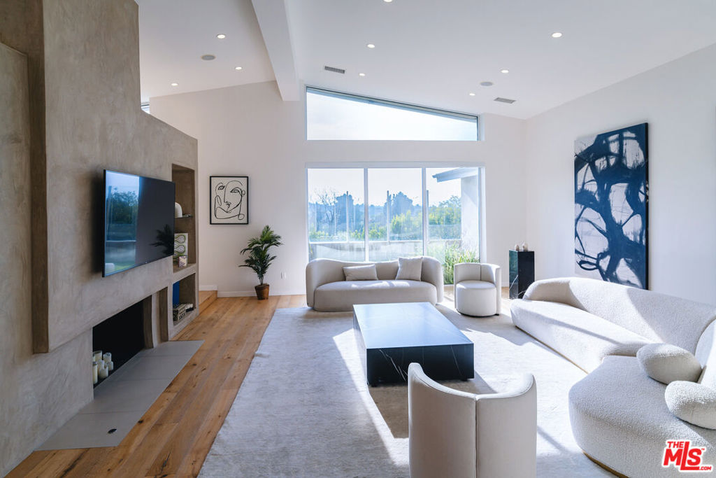 3423 Scadlock LaneSherman Oaks image #1