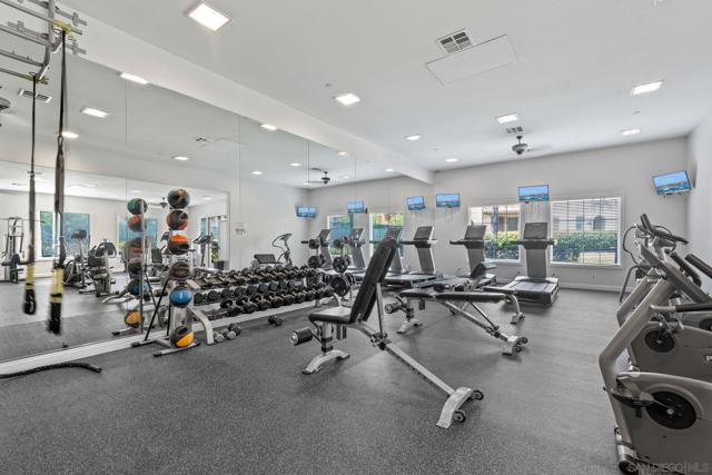 13033 Lamia Point, San Diego CA: https://media.crmls.org/mediaz/dbaa273b-3aae-4c9e-913f-836fe9bfe6b3.jpg