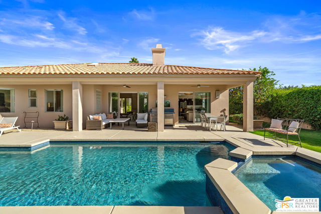 36750 Nancy Lane, Rancho Mirage CA: https://media.crmls.org/mediaz/dbaa786a-85fc-4093-961d-31fdb7b4d64c.jpg