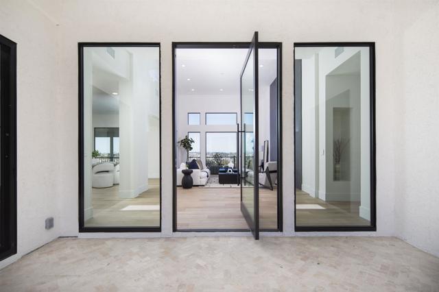 1561 La Plaza, San Marcos CA: https://media.crmls.org/mediaz/dbaa7a01-83b6-4350-8def-75dc2f45270c.jpg