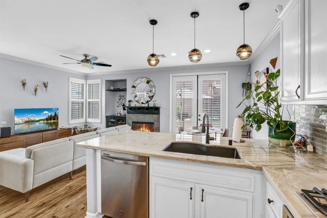 2816 Weeping Willow Rd, Chula Vista CA: https://media.crmls.org/mediaz/dbaa9af1-cd4a-48b9-a9d6-cec129bb58ee.jpg