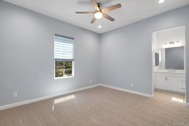 Detail Gallery Image 30 of 46 For 1733 Lemonadeberry Ln, Vista,  CA 92084 - 5 Beds | 3/1 Baths
