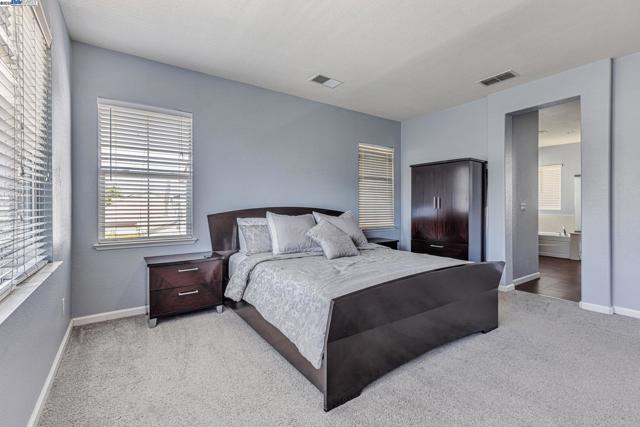 799 Ellerbrook St, Mountain House CA: https://media.crmls.org/mediaz/dbac9c8f-6b78-4508-bf43-652059d253dc.jpg