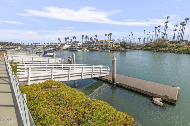 3097 Bayshore Avenue, Ventura CA: https://media.crmls.org/mediaz/dbace841-21ae-4d46-9bc7-c3cbe4458213.jpg