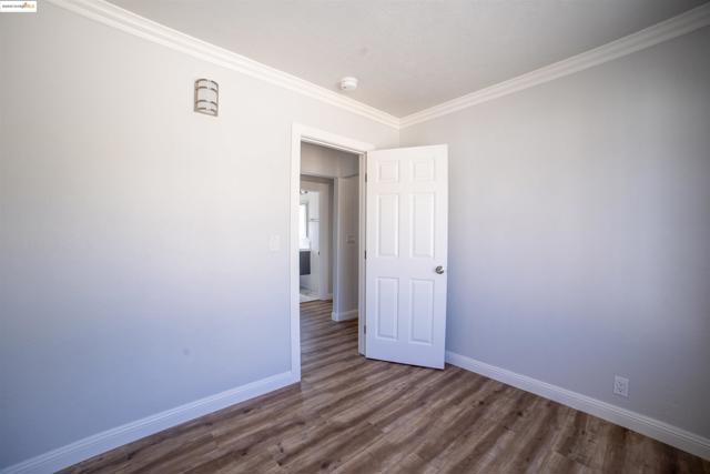 3517 Allendale Ave, Oakland CA: https://media.crmls.org/mediaz/dbad5902-b7ce-421a-94d8-ac96df7222dd.jpg