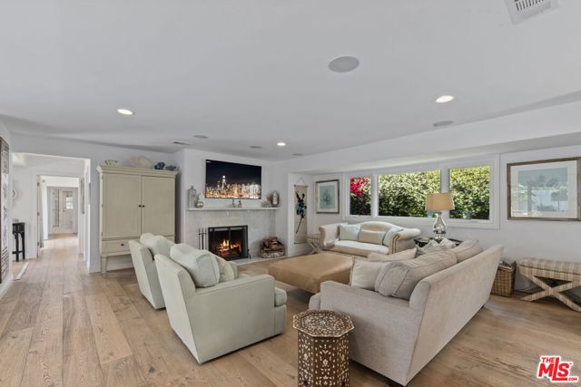 207 10th Street photo 2