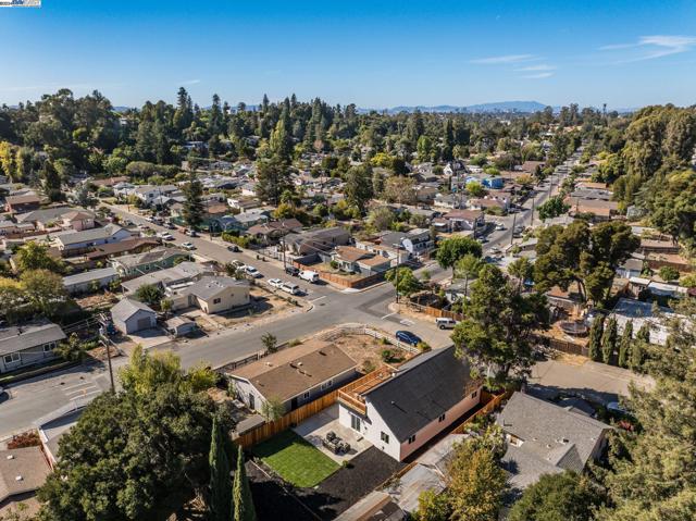 Image 39 of 40 For 4008 Edgemoor Pl